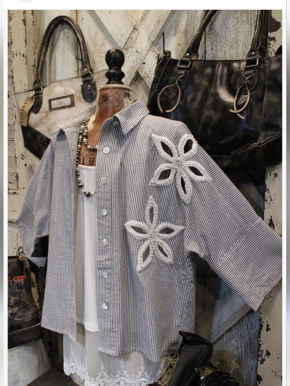 Stars And Stripes With Pearl And Mother Of Pear Accent 3/4 Sleeve Button Down